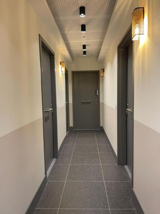 Palais Riviera Climatise Vieux Appartement *